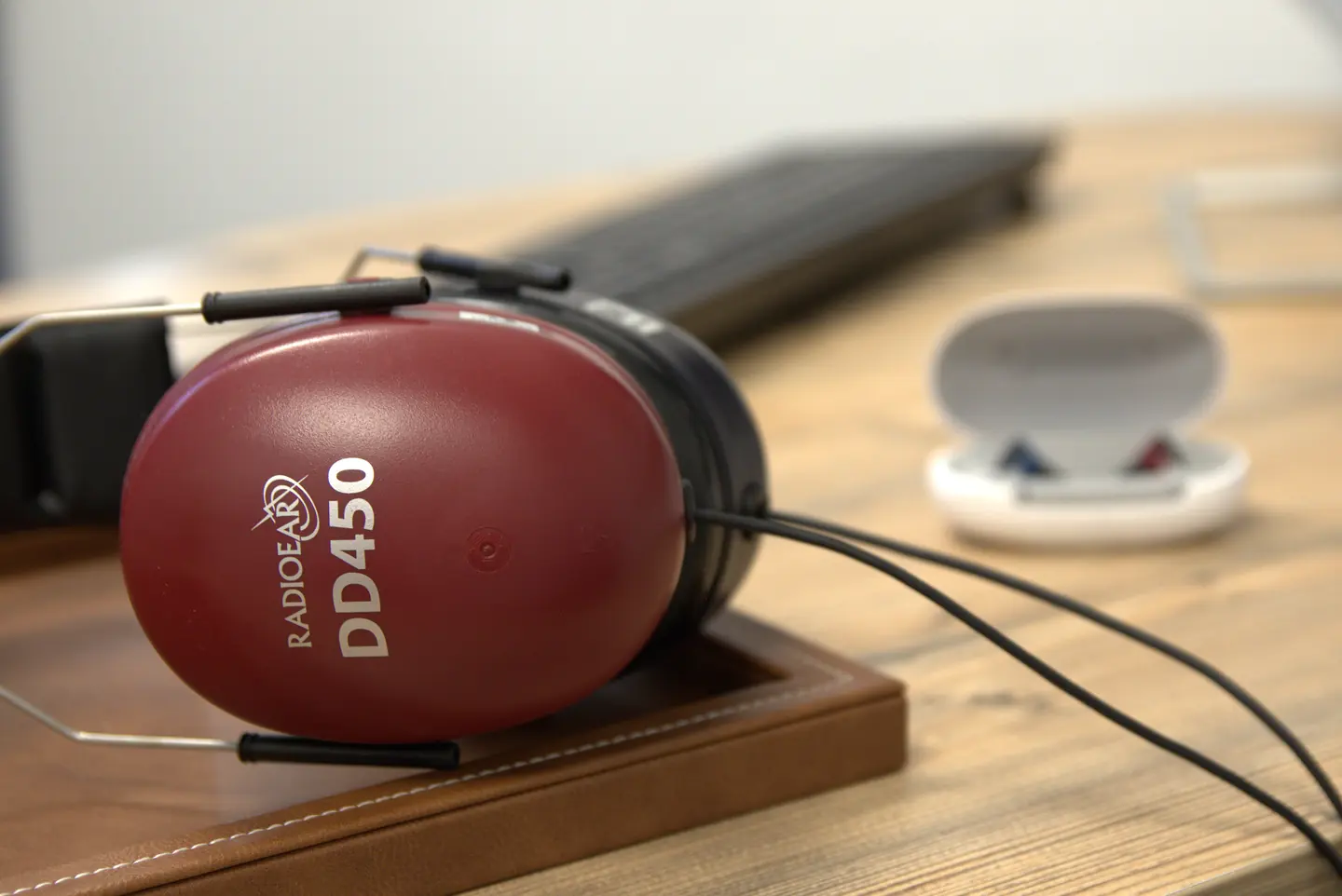 Audiometrie-Kopfhörer für Hörmessungen bei ADLER Optik & Akustik