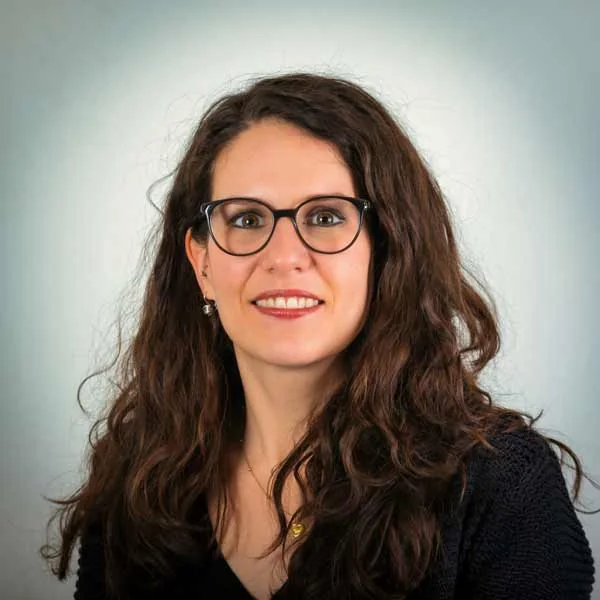 Flurina Niederer, Augenoptikerin, ADLER Optik & Akustik